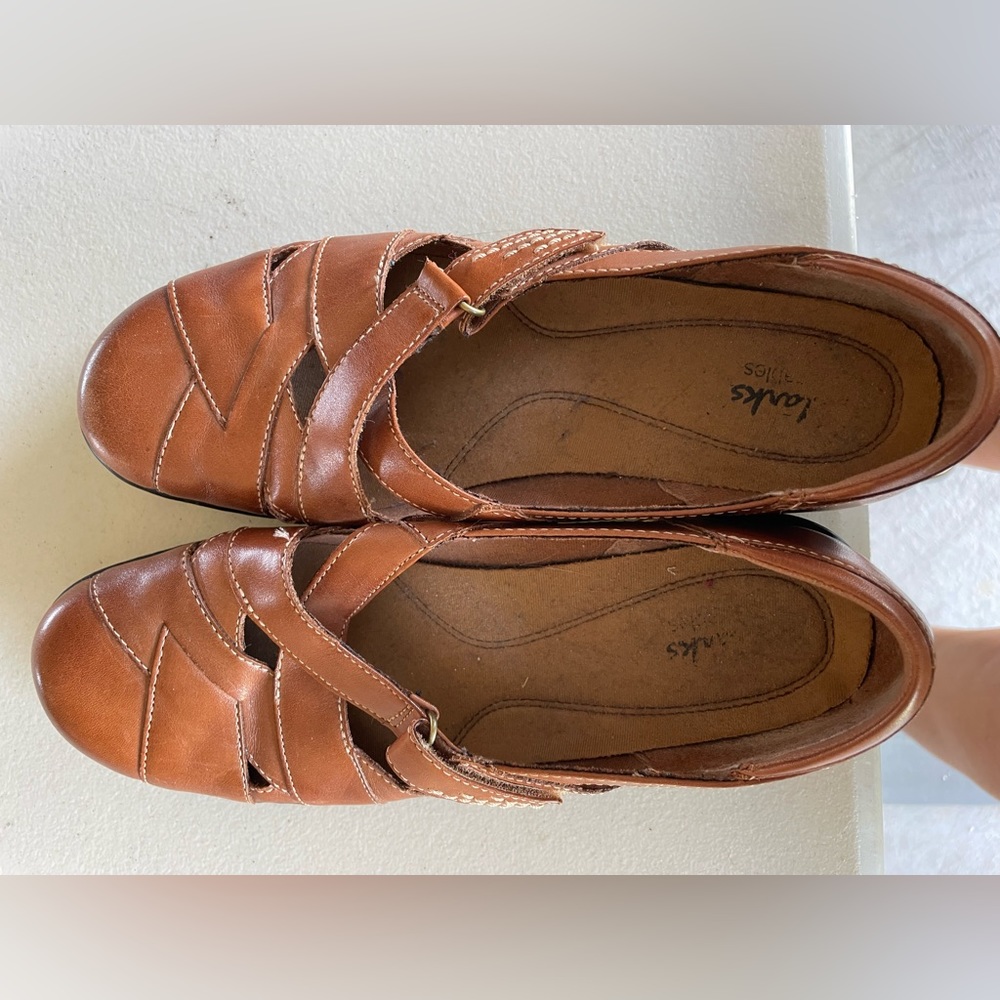 Clarks Shoes size 9.5